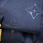 Louis Vuitton Favorite Black